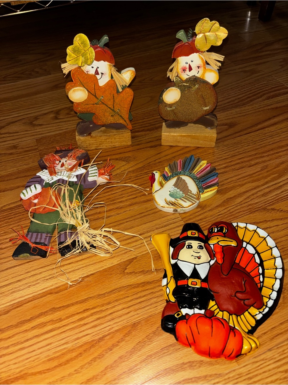 Autumn Harvest Decorative Figurine Set - Multicolor